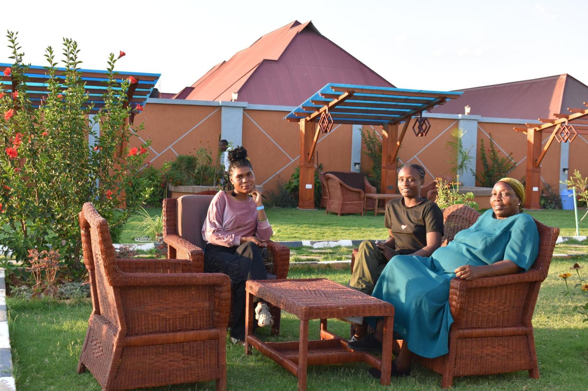 Brand Hotel Dodoma Exterior foto